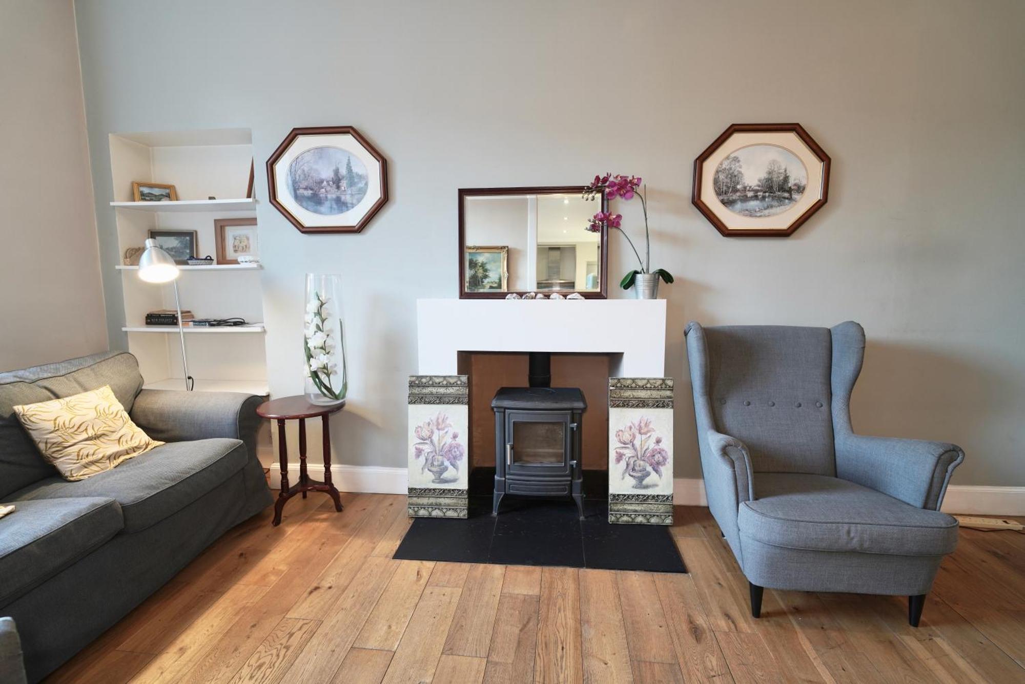Spacious 2 Bed Apt Next To Royal Mile & Waverley Edinburgh Exterior photo