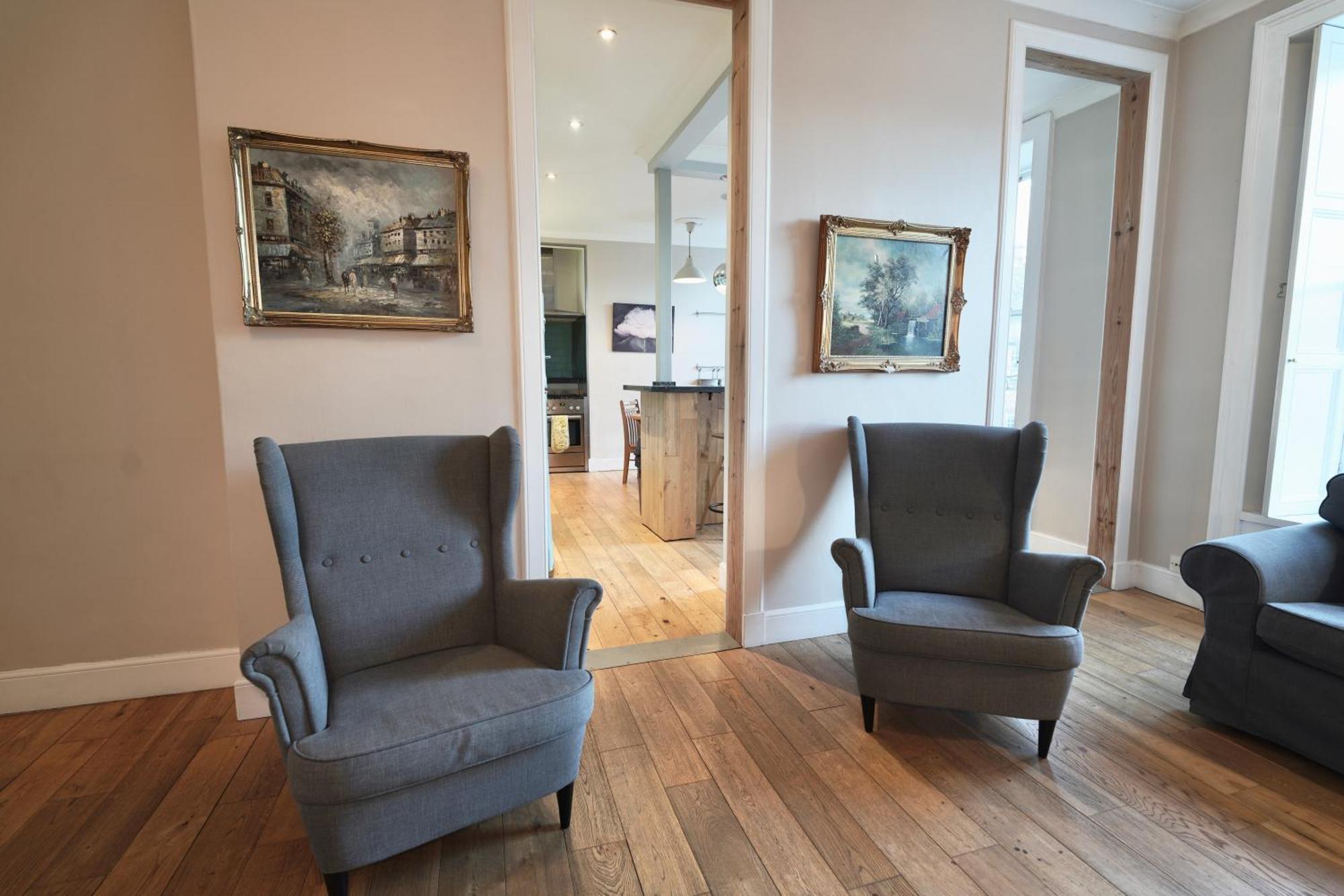 Spacious 2 Bed Apt Next To Royal Mile & Waverley Edinburgh Exterior photo