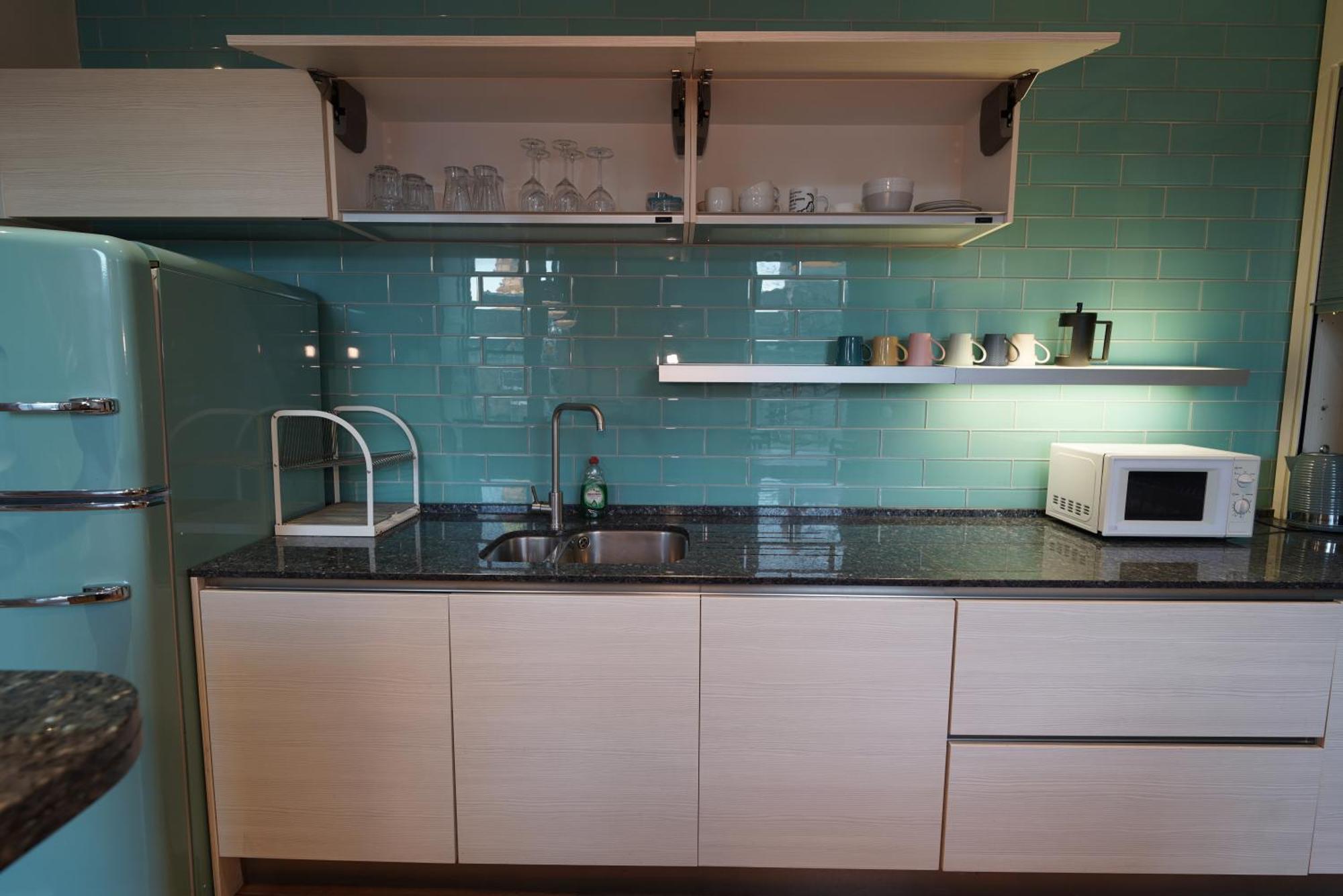 Spacious 2 Bed Apt Next To Royal Mile & Waverley Edinburgh Exterior photo